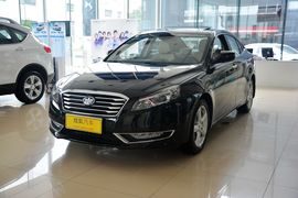 2016款奔腾B70 2.0L自动豪华型
