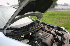 2009款日产轩逸对比测试