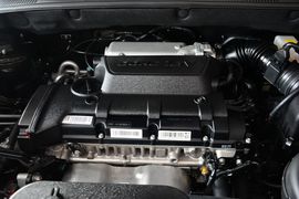 2013款起亚狮跑2.0L GL手动两驱