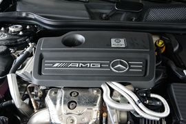 2015款奔驰GLA45 AMG 4MATIC