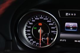 2015款奔驰GLA45 AMG 4MATIC