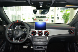 2015款奔驰GLA45 AMG 4MATIC