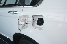 2015款哈弗H6运动版 1.5T 手动四驱尊贵型 改款