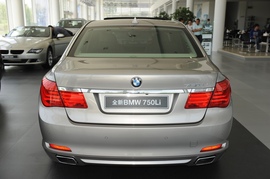 2009款宝马750Li