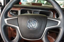 2014款别克GL8 2.4L CT豪华商务舒适版