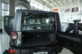 2010款吉普3.8L撒哈拉到店实拍