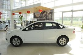 2011款福特福克斯三厢1.8 手动 舒适型