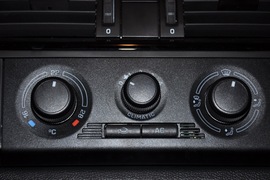 2011款斯柯达晶锐1.6L手动酷黑版