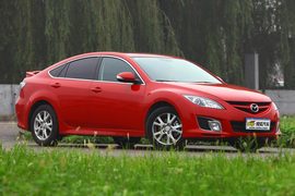 2010款马自达睿翼轿跑2.0L豪华版试驾实拍