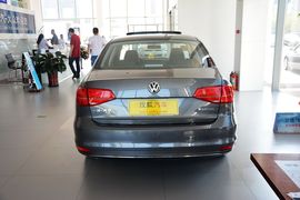 2015款大众速腾1.6L手自一体舒适型
