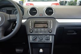 2015款大众捷达 质惠版 1.6L自动舒适型