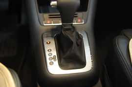 2010款大众途观 1.8TSI 手自一体 箐英版