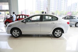 2008款本田锋范1.5AT精英版到店实拍