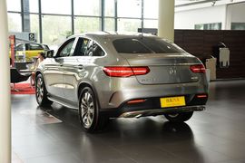 2015款奔驰GLE400 4MATIC运动SUV