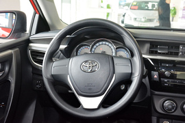 2016款丰田雷凌 1.6G手动精英版