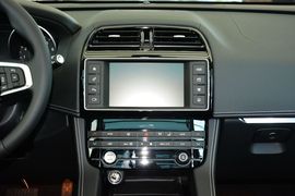 2016款捷豹F-PACE 3.0T R-SPORT运动版