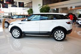 2016款路虎揽胜极光2.0T SE智耀版