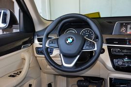 2016款华晨宝马X1 sDrive 18Li豪华型