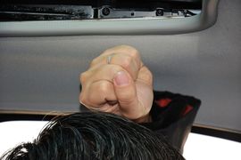 2016款东风风行景逸X5 1.6L手动尊享型