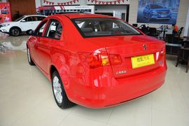 2015款荣威350 1.5L手动豪华天窗版