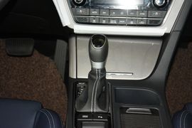 2016款现代索纳塔九 2.0L hybrid HL豪华型