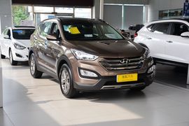 2015款现代全新胜达2.0T自动两驱智能型 5座