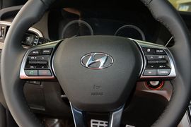 2015款现代索纳塔九1.6T GLX领先型