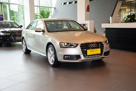 2016款奥迪A4L 35TFSI典藏版 S line豪华型