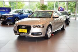 2016款奥迪A4L 35TFSI典藏版 S line豪华型
