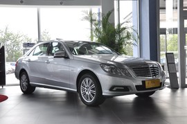 2010款奔驰E260L 优雅型