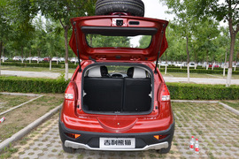 2016款吉利熊猫 1.0L AMT酷趣版 带选装PAD