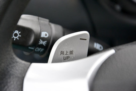 2016款吉利熊猫 1.0L AMT酷趣版 带选装PAD