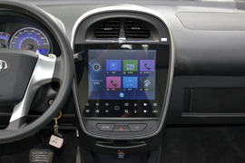 2016款吉利熊猫 1.0L AMT酷趣版 带选装PAD