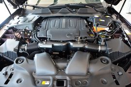 2015款捷豹XJL 3.0 SC 四驱全景商务版