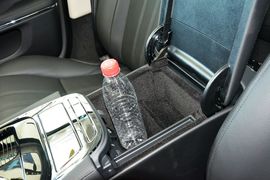 2015款捷豹XJL 3.0 SC 四驱全景商务版