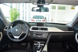 2016款宝马3系GT 320i时尚型
