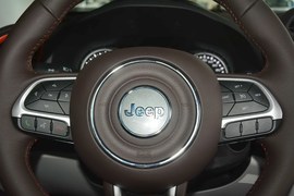 2016款Jeep自由侠 1.4T自动智能版