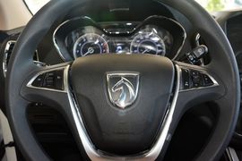 2016款宝骏560 1.8L手动精英型