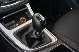 2016款宝骏560 1.8L手动精英型