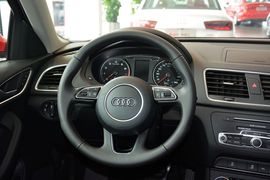 2016款奥迪Q3 30TFSI时尚型