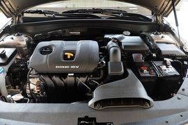 2016款起亚K5 2.0L自动LUX