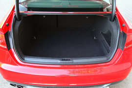 2010款奥迪A4L 2.0TFSI 运动版试驾实拍