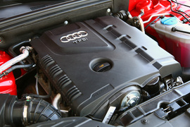 2010款奥迪A4L 2.0TFSI 运动版试驾实拍