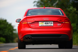 2010款奥迪A4L 2.0TFSI 运动版试驾实拍