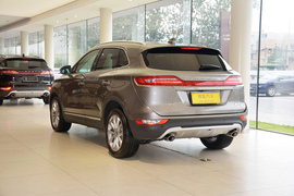 2016款林肯MKC 2.0T两驱尊雅版