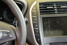 2016款林肯MKC 2.0T两驱尊雅版