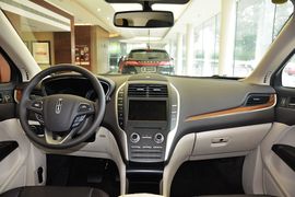 2016款林肯MKC 2.0T两驱尊雅版