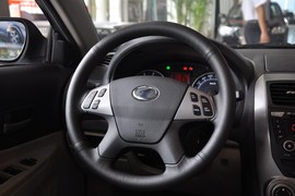 2011款奔腾B50 1.6L 手动尊贵型