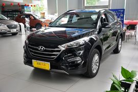 2015款现代全新途胜1.6T双离合两驱智能型