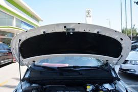 2016款宝骏730 1.5T手动豪华型 7座
